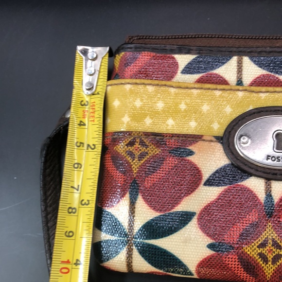 CLEARANCE!!!!!!Vintage Wristlet wallet - Picture 8 of 10